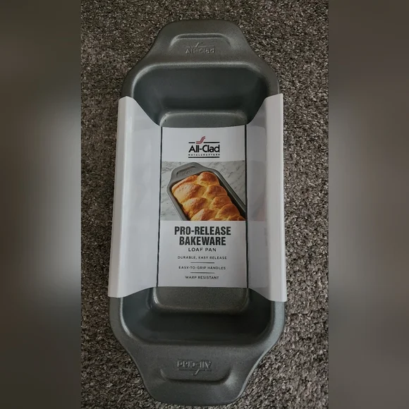 All-Clad ProRelease Loaf Pan - NEW with tags! - Picture 3 of 8
